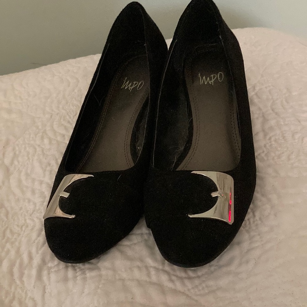 Sz 7 black suede shoes